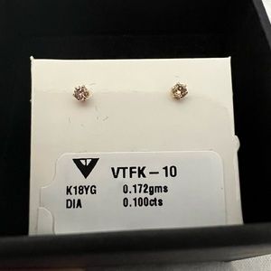 Real diamond stud earrings 18k yellow gold